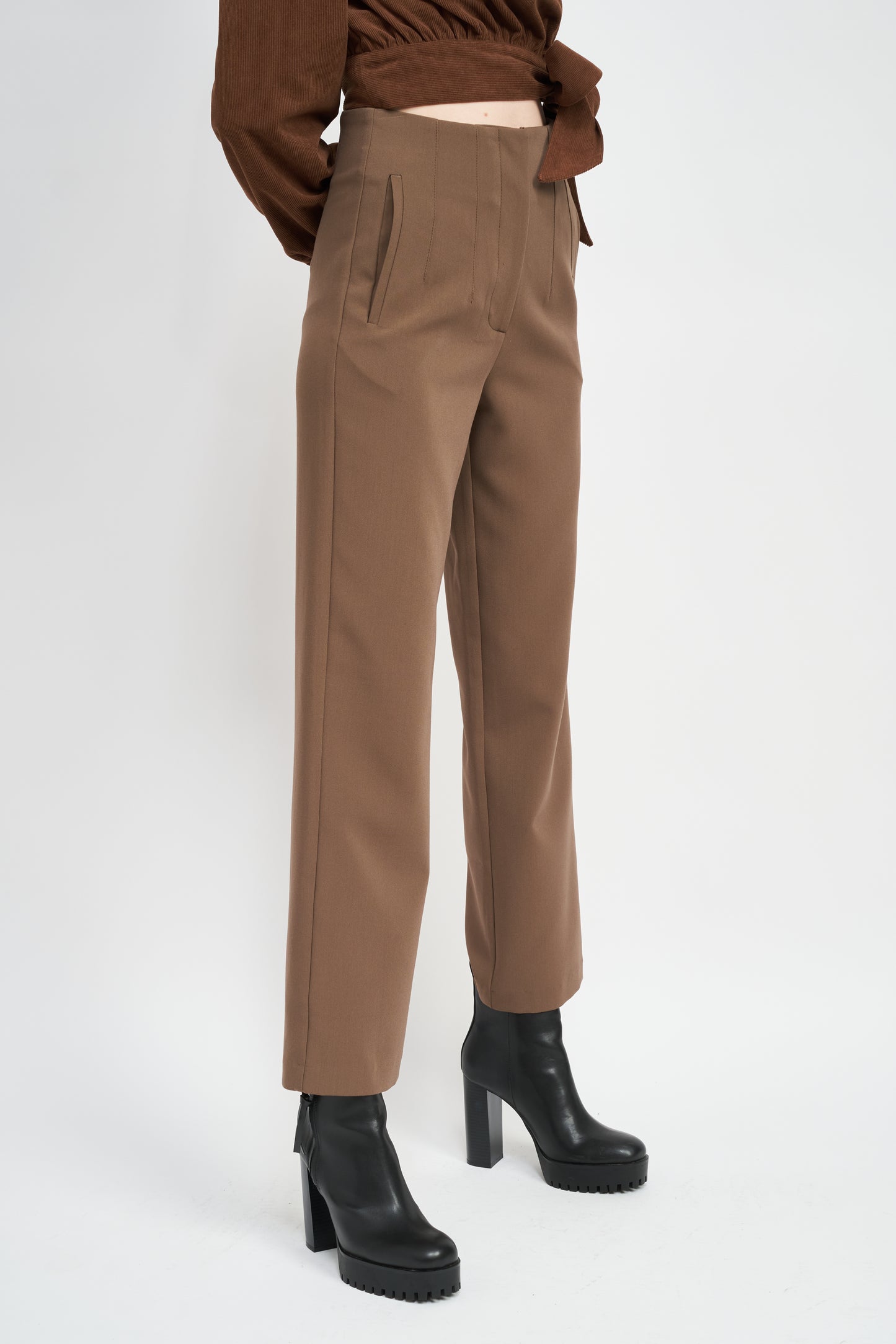 Della Straight Leg Pants