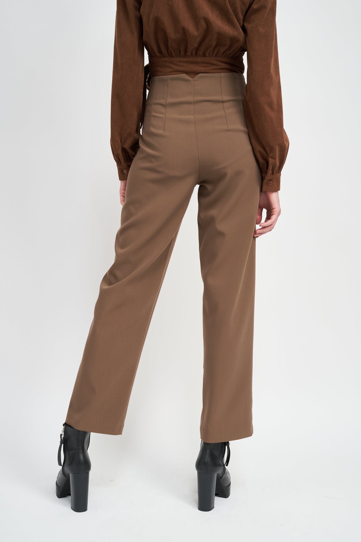 Della Straight Leg Pants